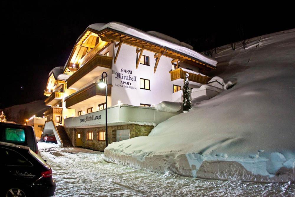 Hotel Garni Mirabell Ischgl Buitenkant foto